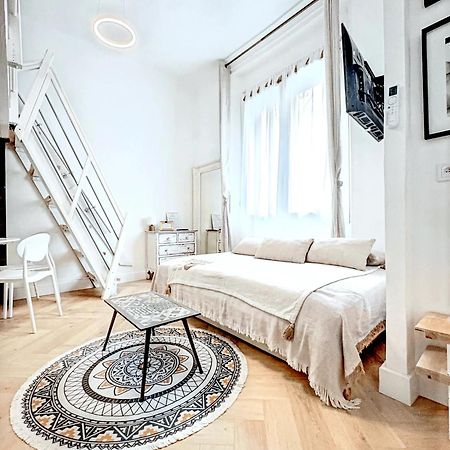 Apartmán Mini Duplex 50M Du Vieux Port Cannes Exteriér fotografie