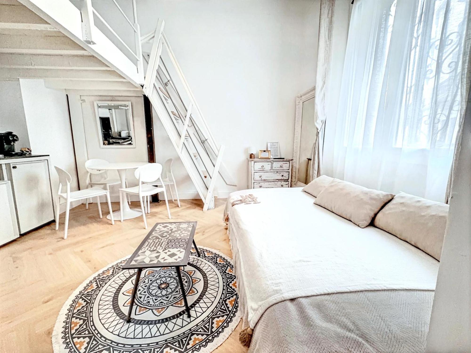 Apartmán Mini Duplex 50M Du Vieux Port Cannes Exteriér fotografie